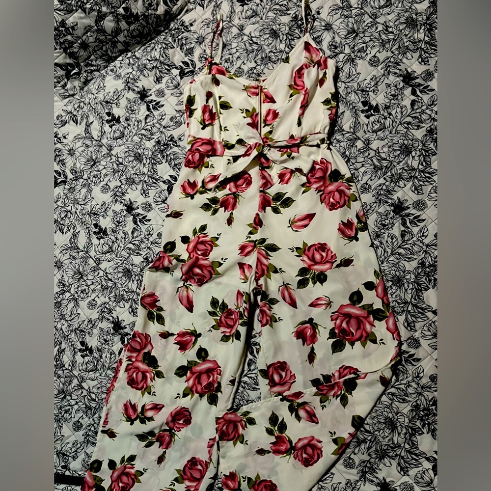 GUESS FLORAL JUMPSUIT WITH SLIT